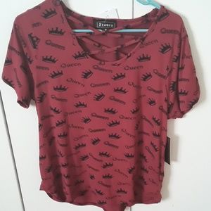 Red "Queen" Printed Top